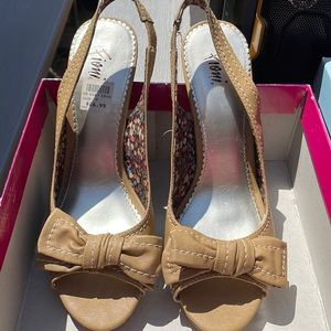 Womens peep toe heels
